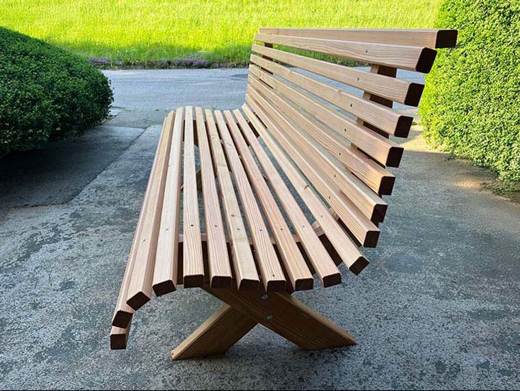 Maßanfertigungen für Massivholz Eckbänke, Sitzgarnituren, Tische, Sessel und Hausbankerl