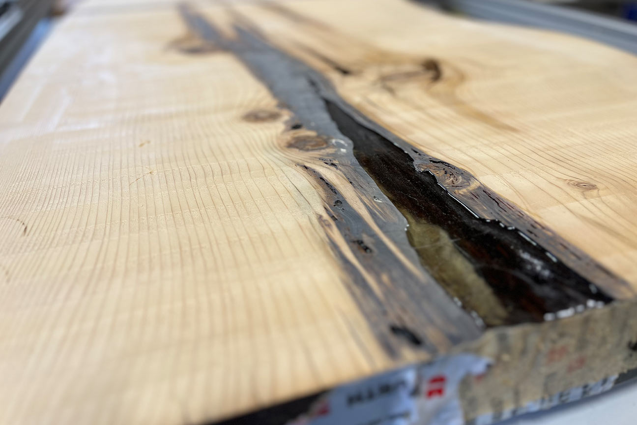 Restauration und Reparatur von Massivholzmöbel